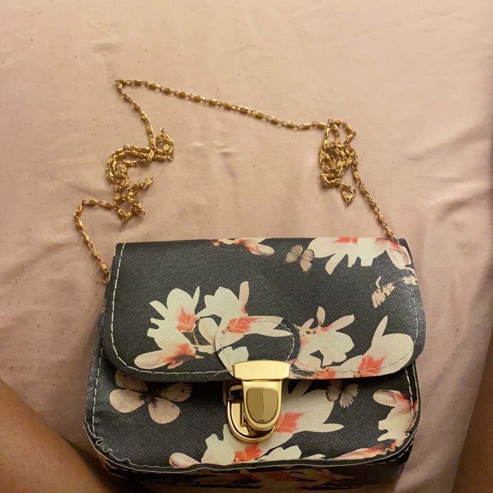 Purse - Picture 5 of 5